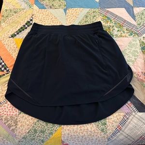Lululemon Hotty Hot skirt